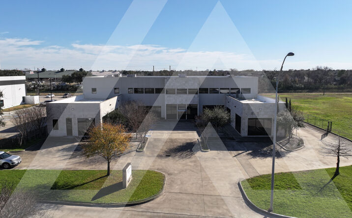 image of property at 14025 WEST RD Houston TX 77041-1141