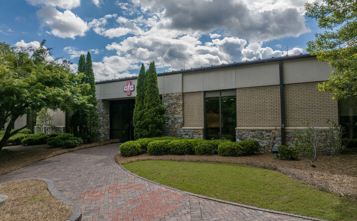 Pictures of Retail property located at 3700 Cahaba Beach Rd, Birmingham, AL 35242 for sales - image #1