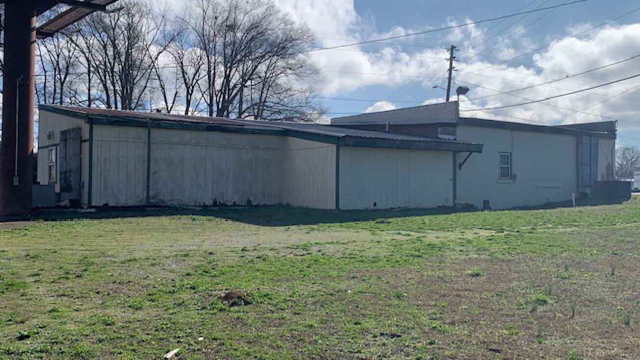 6247 Joe Frank Harris Pkwy NW, Adairsville, GA 30103