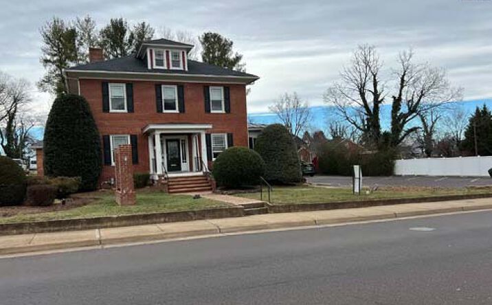 Pictures of Office, Mixed Use property located at 810 S Main St, Culpeper, VA 22701 for sales - image #1