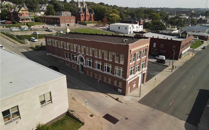 Pictures of Special Purpose property located at 305 S 8th Street, St Joseph, MO 64501 for sales - image #1