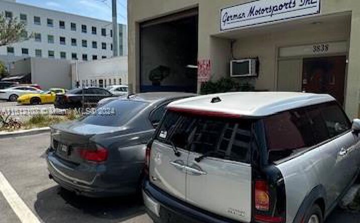 Pictures of Mixed Use property located at 3838 Shipping Ave, Miami, FL 33146 for sales - image #1