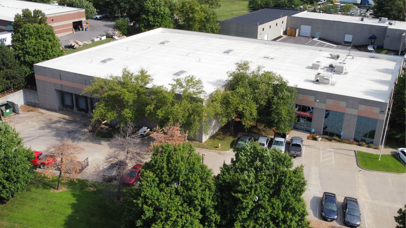 801 N Meadowbrook Dr, Olathe, KS 66062