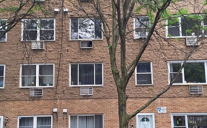 Pictures of Multifamily property located at 187 Woodpoint Road, Brooklyn, NY 11211 for sales - image #1