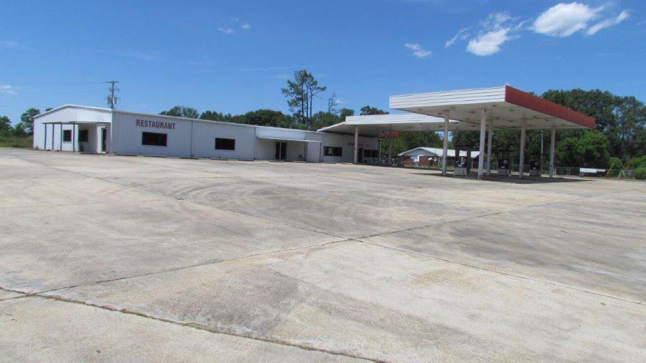 9797 Highway 11, Poplarville, MS 39470