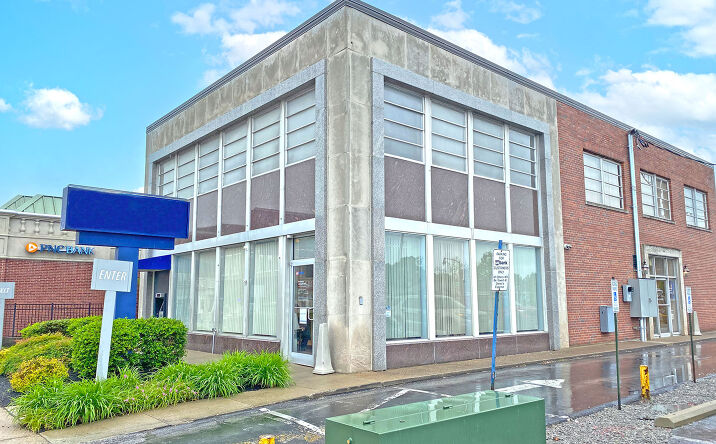 Pictures of Office property located at 111 S 4th St, Danville, KY 40422 for comps - image #1