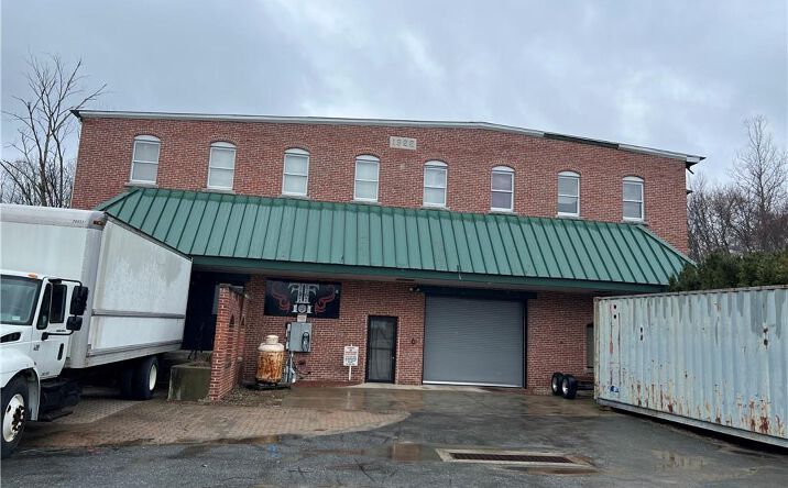 Pictures of Industrial, Mixed Use, Retail, Self Storage property located at Hartford Pike, Killingly, CT 06241 for sales - image #1