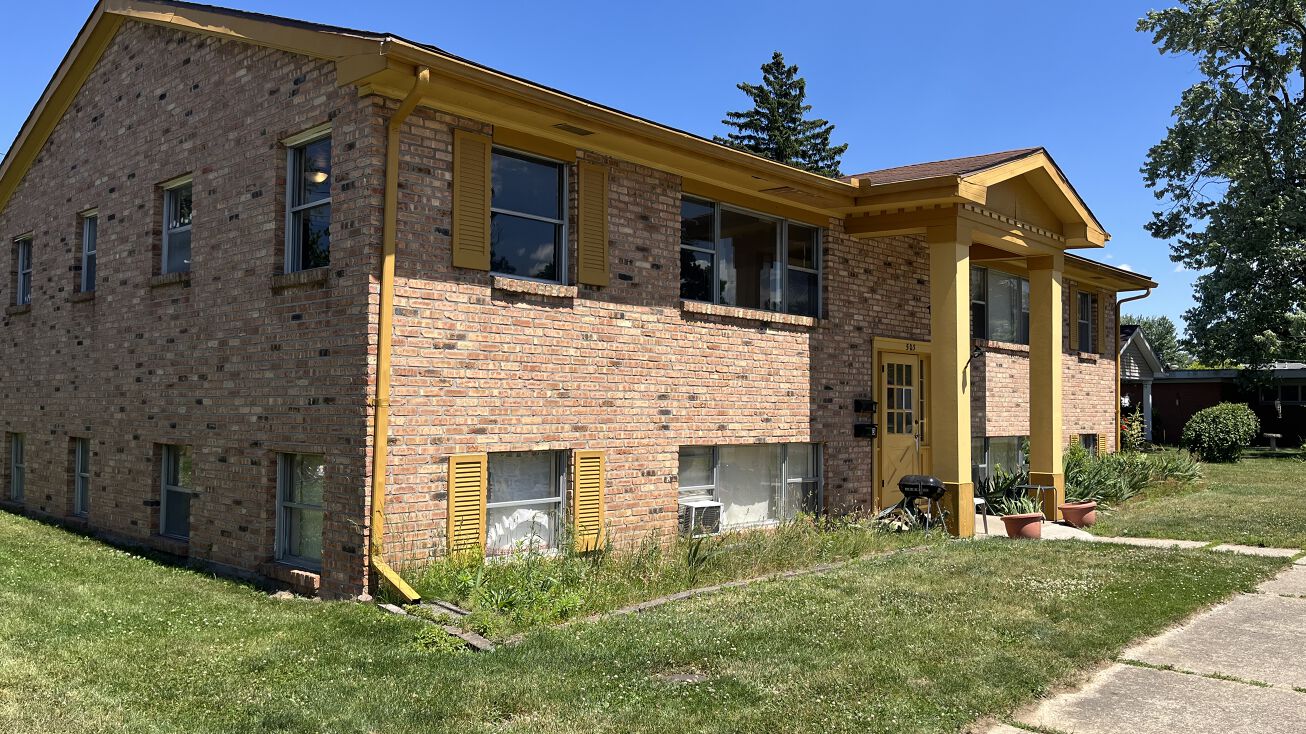 503 Jackson St, Walkerton, IN 46574