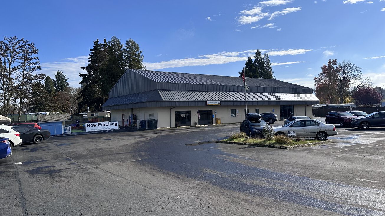 160 N Mill St, Creswell, OR 97426