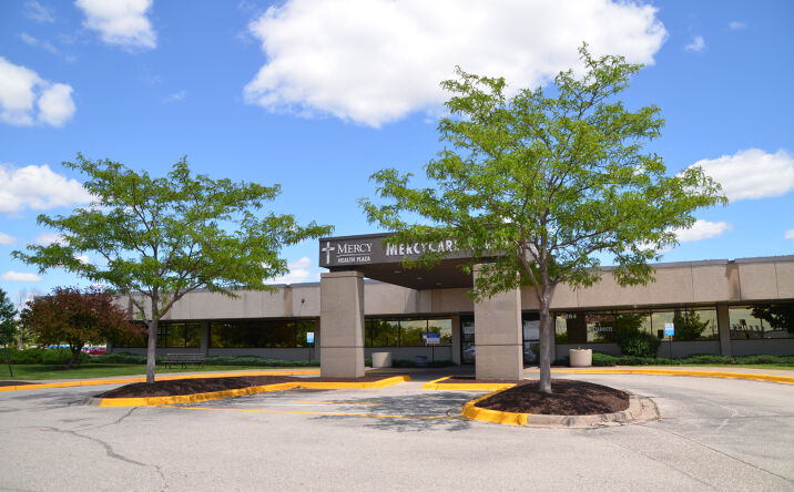 Pictures of Office property located at 5264 Council St NE, Cedar Rapids, IA 52402 for sales - image #1
