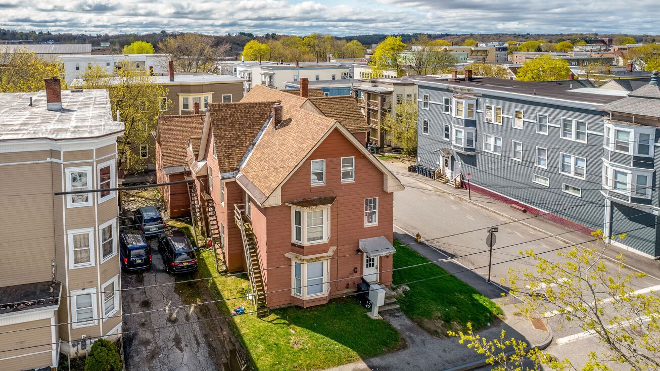 179 Pine St, Lewiston, ME 04240