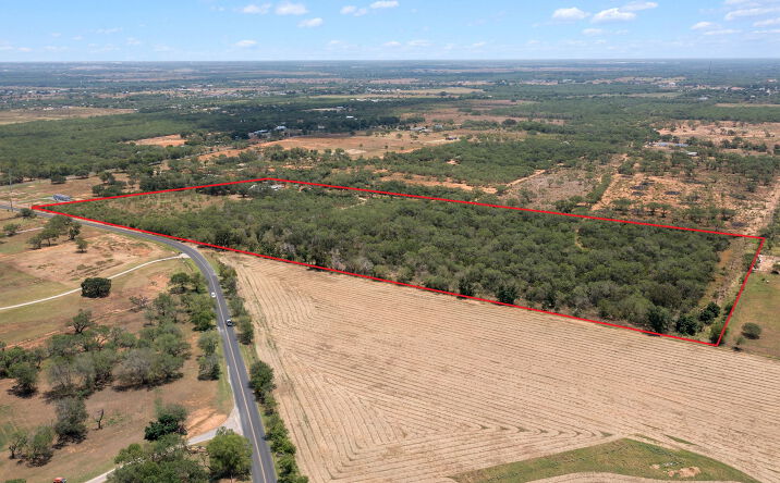 Pictures of Land property located at 19366 Benton City Rd, Somerset, TX 78069 for sales - image #1