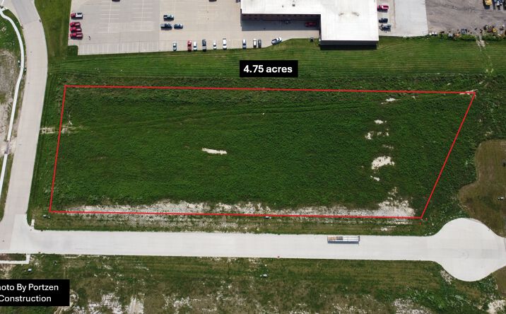 Pictures of Land property located at Boulder Brook Court, Dubuque, IA 52003 for sales - image #1