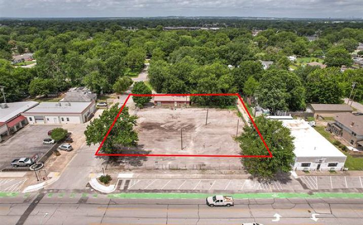Pictures of Land property located at 824 S Main Street, Broken Arrow, OK 74012 for sales - image #1