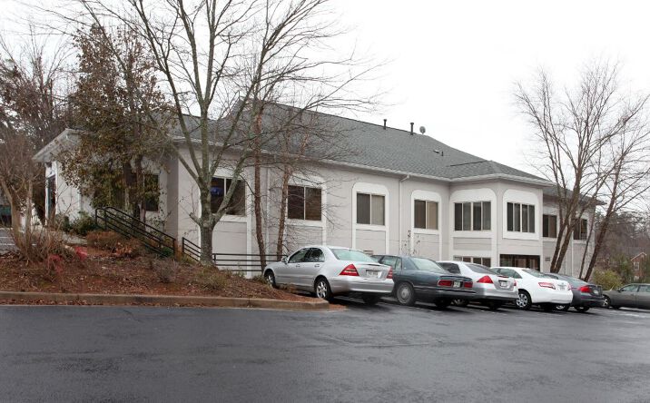 Pictures of Office property located at 808 Commerce Blvd, Riverdale, GA 30296 for sales - image #1