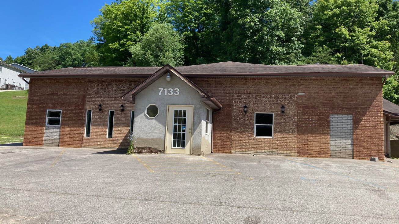 Pictures of Mixed Use property located at 7133 Sissonville Dr, Sissonville, WV 25320 for sales - image #1