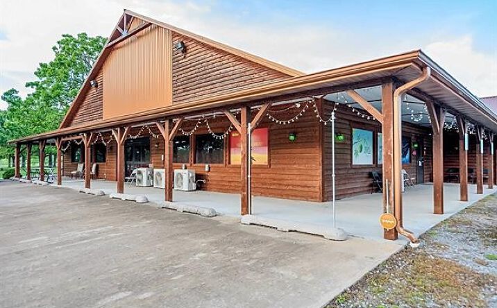 image of property at 15180 HWY 82 Tahlequah OK 74464