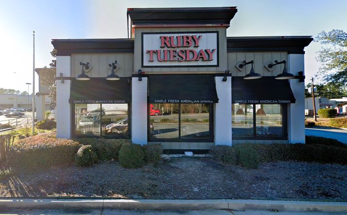 Pictures of Retail property located at 543 W Oglethorpe Hwy, Hinesville, GA 31313 for sales - image #1