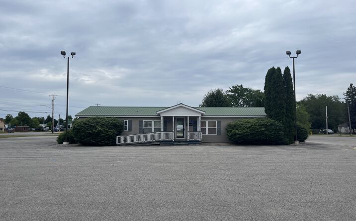 Pictures of Office property located at 810 N Birch St, Kalkaska, MI 49646 for sales - image #1