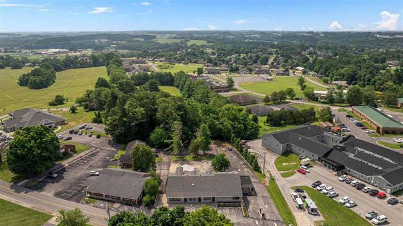 1004 Glenview dr, Glasgow, KY 42141