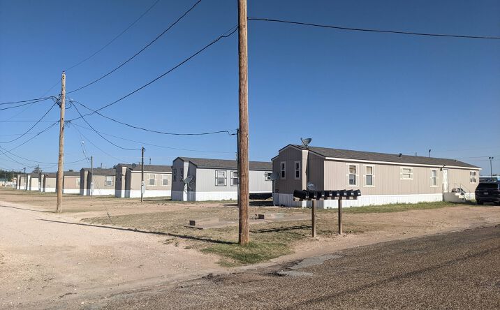Pictures of Mobile Home Park property located at 400 27th St, Snyder, TX 79549 for sales - image #1