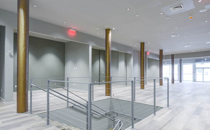 Pictures of Retail property located at 116 W 14th St, New York, NY 10011 for sales - image #1