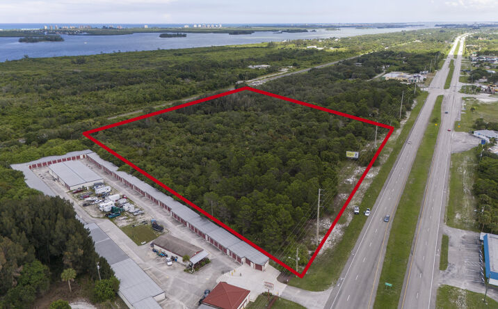 Pictures of Land property located at 5000 N Us Highway 1, Fort Pierce, FL 34946 for sales - image #1
