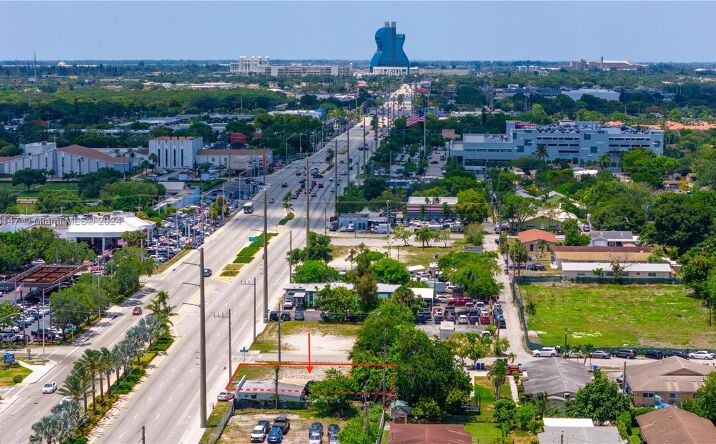 Pictures of Land property located at 1225 N State Road 7 Rd, Hollywood, FL 33021 for sales - image #1