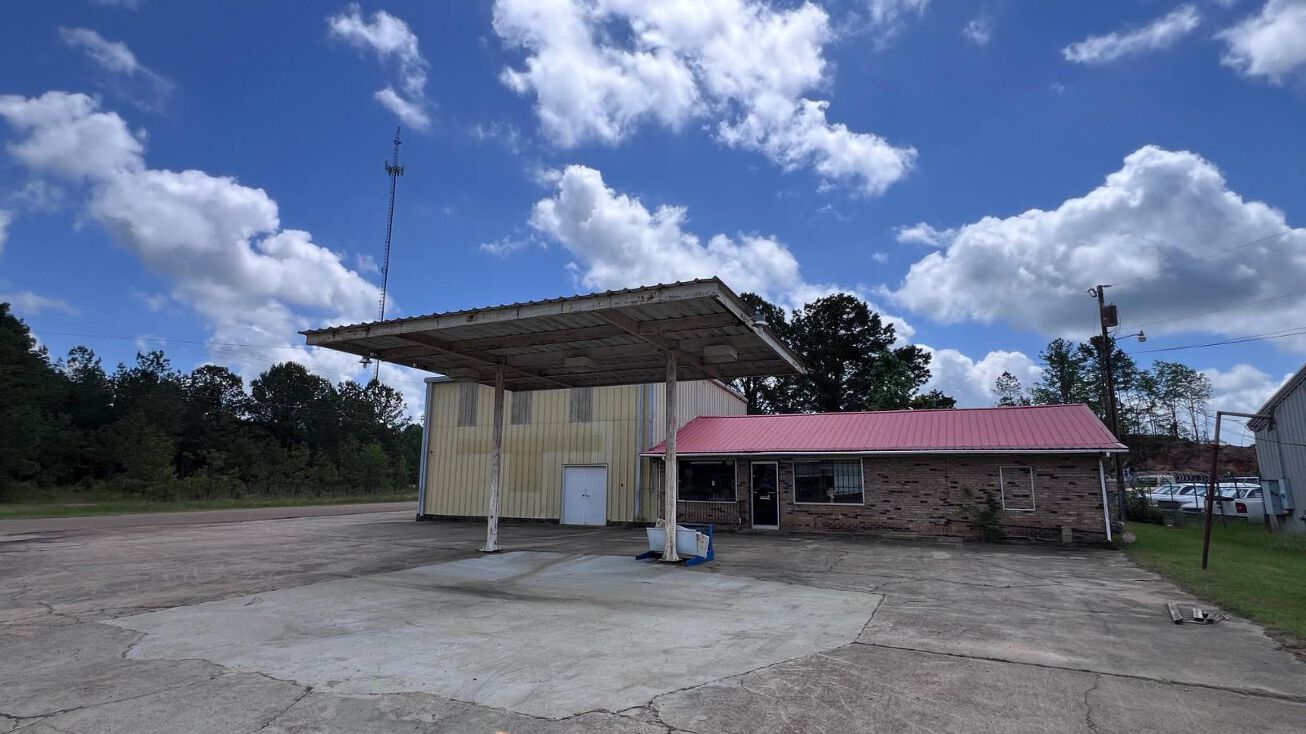 801 Hwy 12, Kosciusko, MS 39090