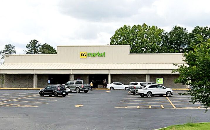 image of property at 1014 S HUTCHINSON AVE Adel GA 31620-5100