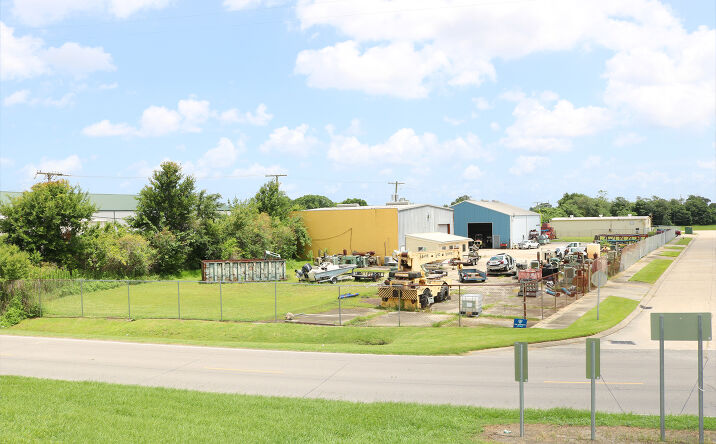 Pictures of Industrial property located at 141-153 Maxwell Ln, Marrero, LA 70072 for sales - image #1