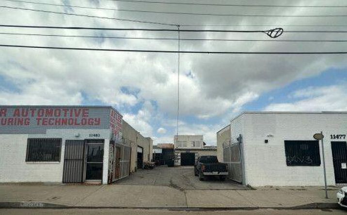 Pictures of Industrial property located at 11477-11483 Vanowen St, Los Angeles, CA 91605 for sales - image #1