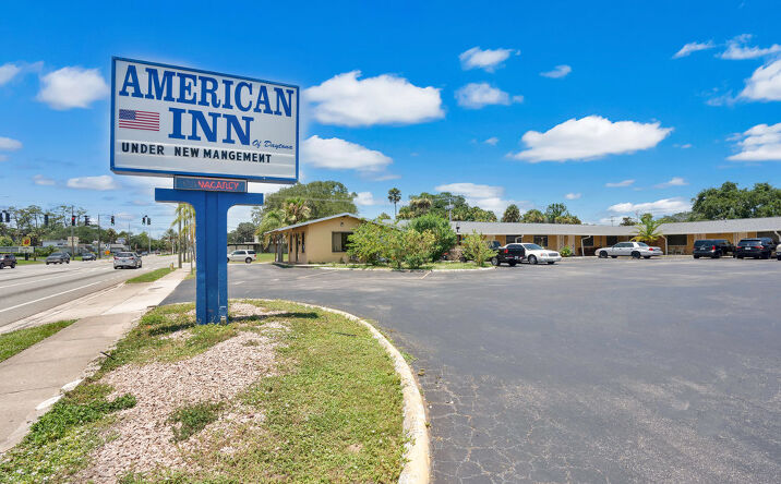 Pictures of Hospitality property located at 1305 S Ridgewood Ave, Daytona Beach, FL 32114 for sales - image #1