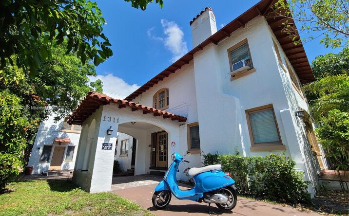 Pictures of Multifamily property located at 1311 15th Ter, Miami Beach, FL 33139 for sales - image #1