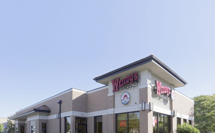 Pictures of Retail property located at 11 N Harlem Ave, Oak Park, IL 60302 for sales - image #1
