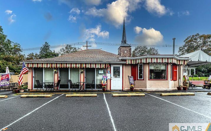 Pictures of Retail property located at 36 JOHN RINGOE Road, East Amwell, NJ 08551 for sales - image #1