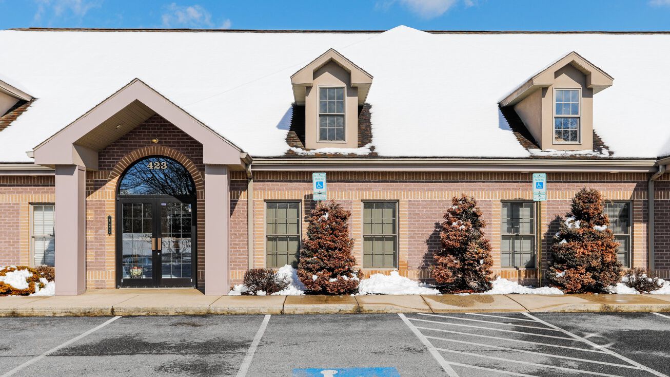 423 Limekiln Dr, Chambersburg, PA 17201