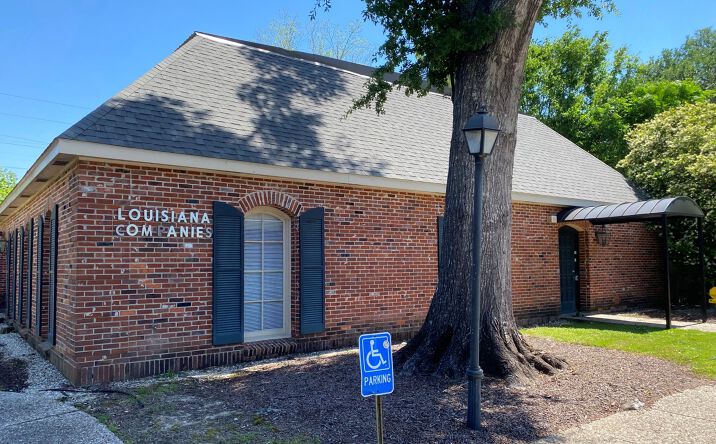 Pictures of Office property located at 2201 W Congress St, Lafayette, LA 70506 for sales - image #1
