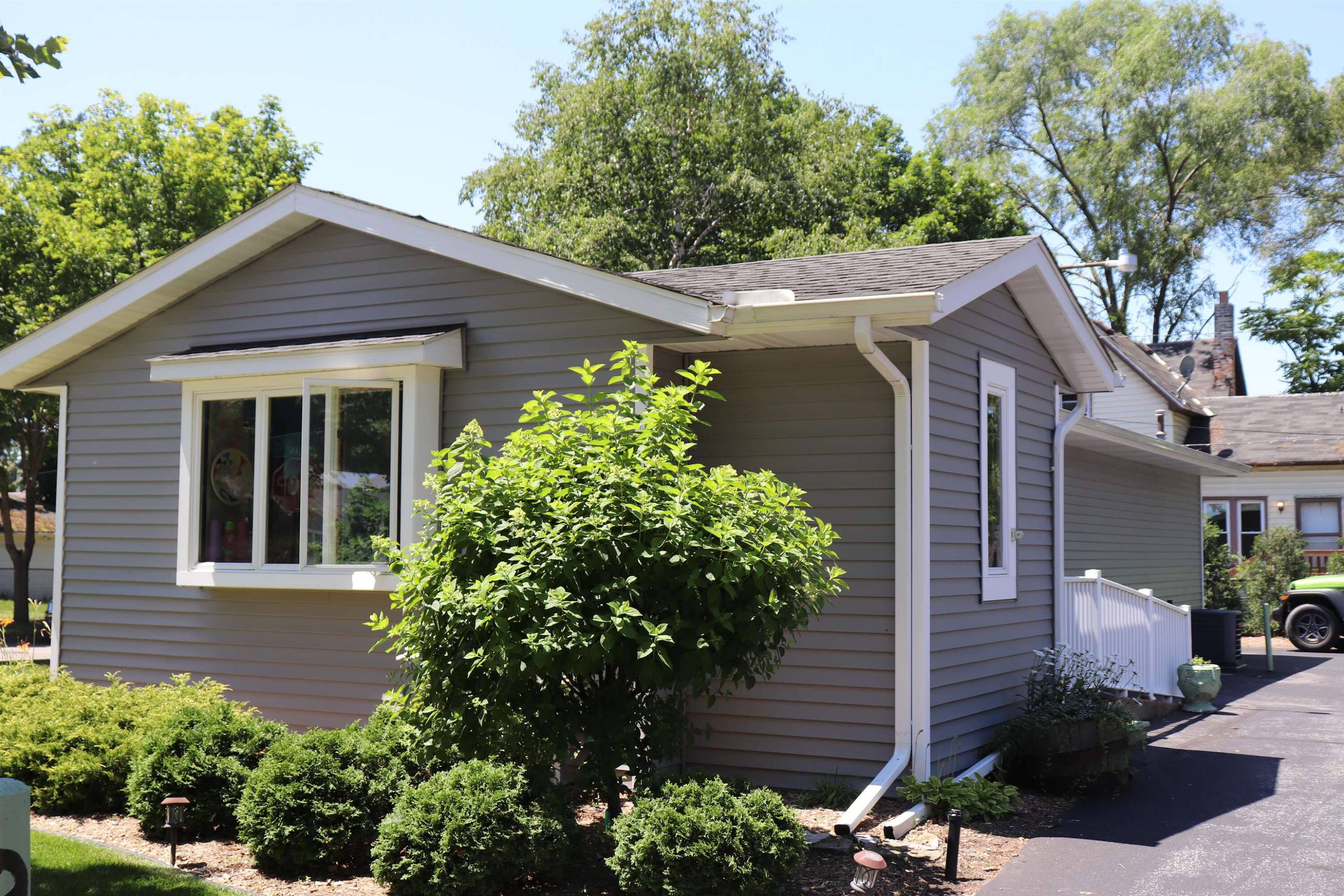 205 E JANE ST Bay City MI 487064665 APN 16002040500900