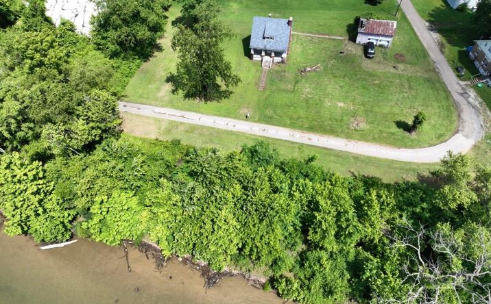Pictures of Land, Multifamily property located at 1670 Riverview Drive, Gallipolis, OH 45631 for sales - image #1