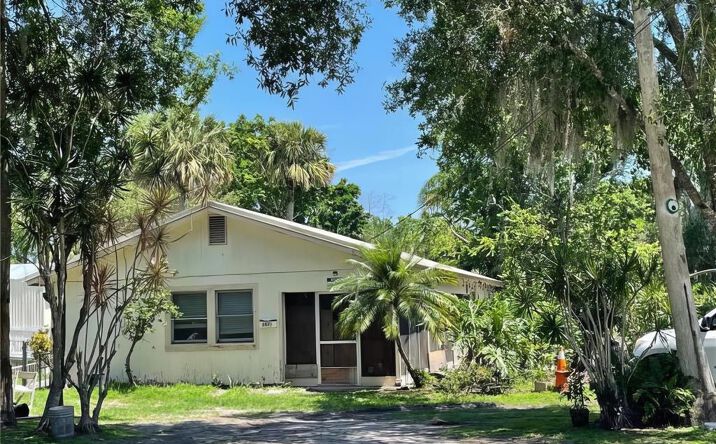 Pictures of Mobile Home Park property located at US-441, Okeechobee, FL 34974 for sales - image #1