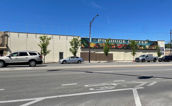 Pictures of Retail property located at 5820 N Milwaukee Ave, Chicago, IL 60646 for sales - image #1
