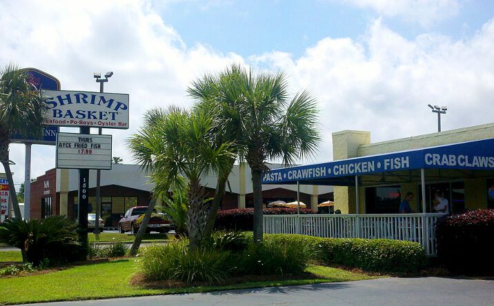 Pictures of Retail property located at 1500 S McKenzie St, Foley, AL 36535 for sales - image #1