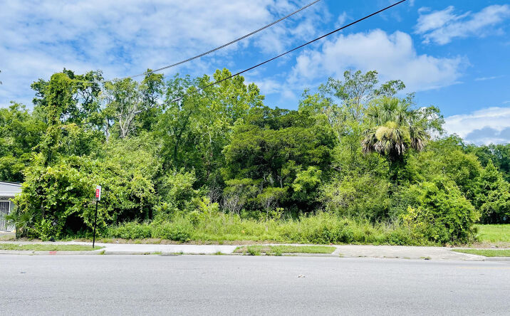 Pictures of Land property located at 5574 AVENUE B, Jacksonville, FL 32209 for sales - image #1