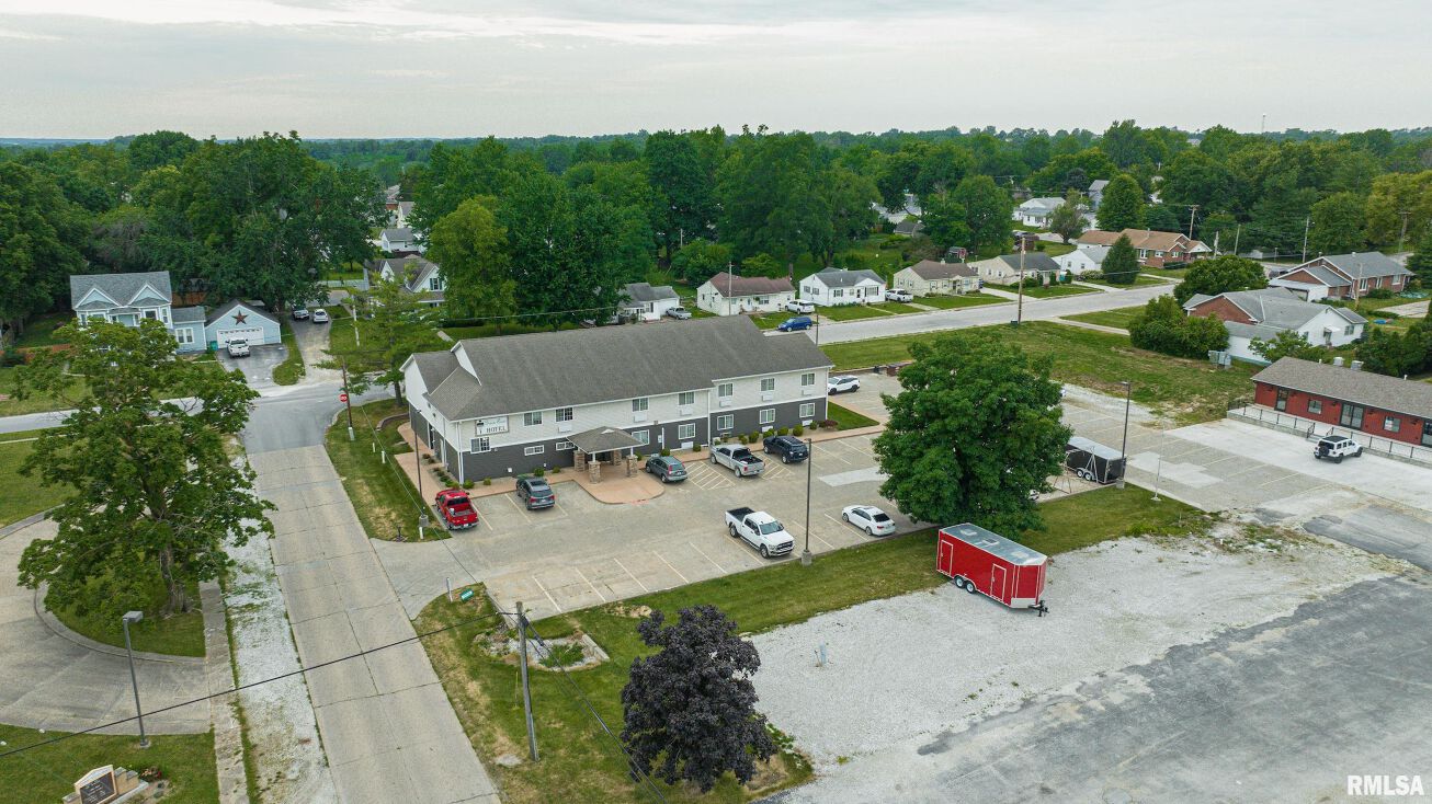 625 W Washington Street, Pittsfield, IL 62363