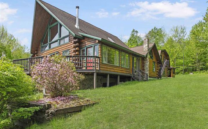 Pictures of Mixed Use property located at 5 Gorham Rd, Gorham, NH 03581 for sales - image #1