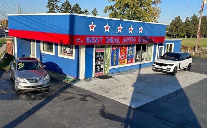 Pictures of Retail property located at 33500 S Gratiot Ave, Clinton Township, MI 48035 for sales - image #1