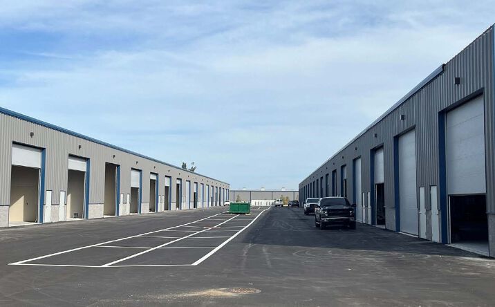 Pictures of Industrial property located at 16225 Pine Ridge Rd, Fort Myers, FL 33908 for sales - image #1