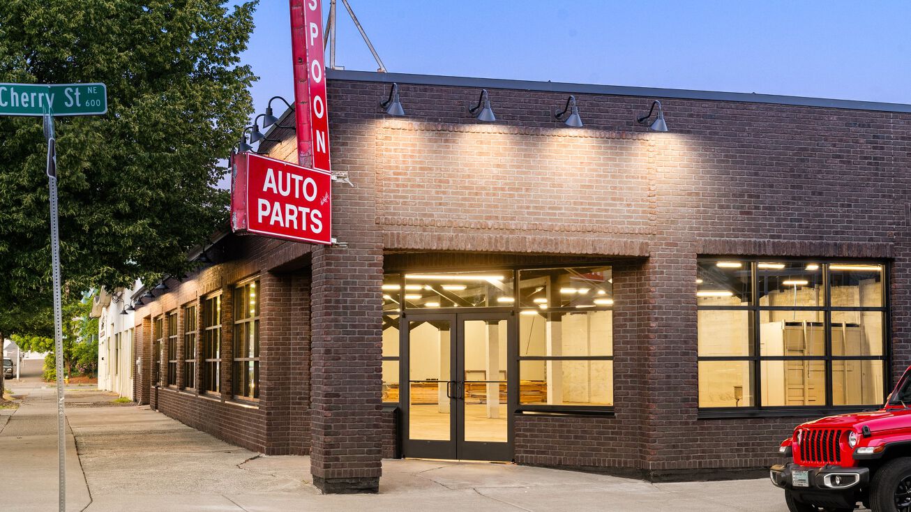 Pictures of Retail, Office, Industrial, Mixed Use property located at 118 Cherry St NE, Olympia, WA 98501 for sales - image #1