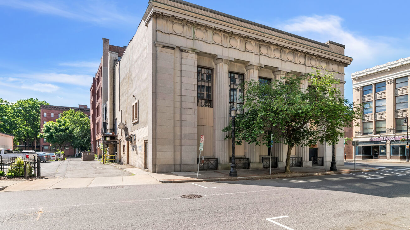 1675 Main St, Springfield, MA 01103 | Crexi.com